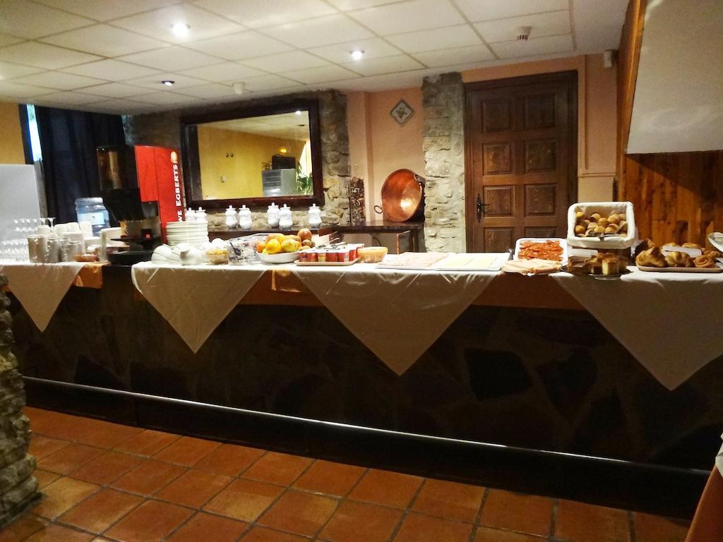 Hotel La Vega Alcalá de la Selva エクステリア 写真